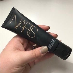 NARS Makeup - NARS Velvet Matte Skin Tint NARS Makeup - NARS Velvet Matte Skin Tint